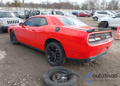 2018 Dodge Challenger Sxt из США, поврежденный, VIN 2C3CDZAG6JH165974